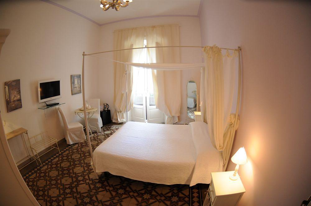 Bed and Breakfast Casa Blanca Реджо-ди-Калабрия Экстерьер фото